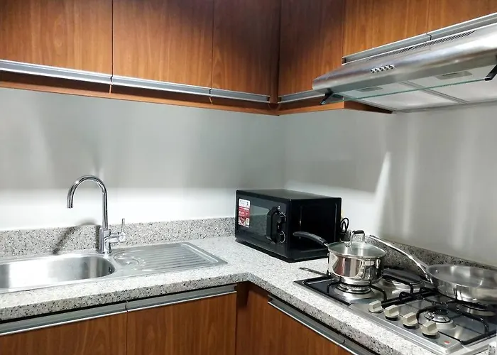 Marco Polo Residences With Views * Cebu Stadt